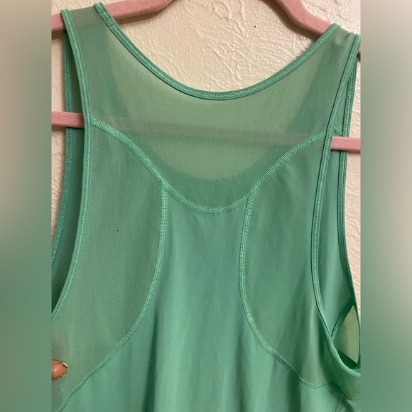 Lululemon top - Picture 5 of 5